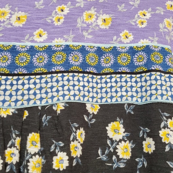 Style & Co. 1X Plus Floral Split Neck Casual Top - Picture 4 of 7